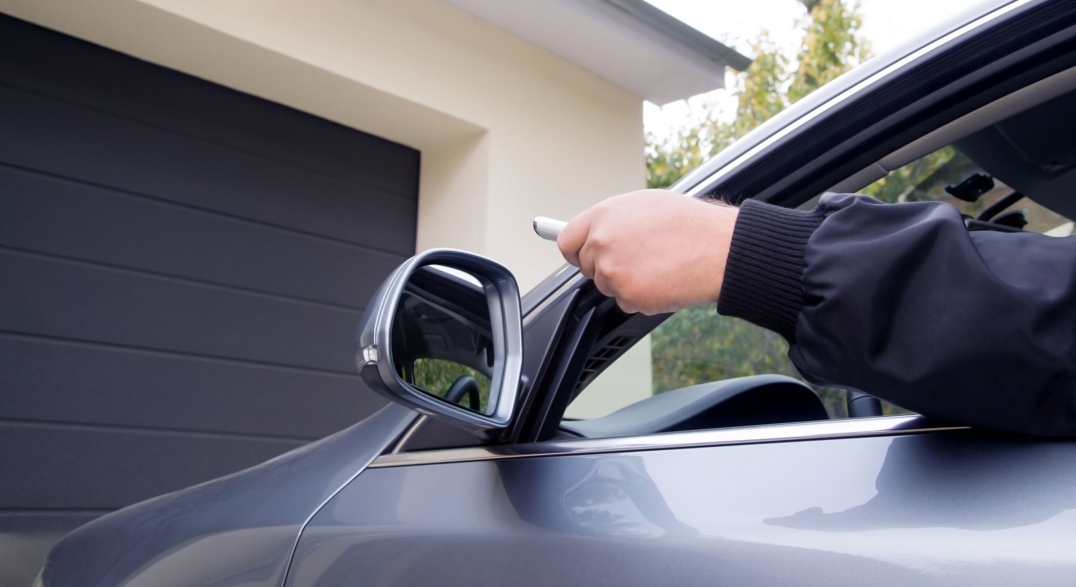 Why Your Garage Door Remote Stopped Working Suddenly